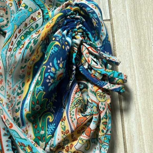 CB PLUS sheer floral blouse 1X - Picture 4 of 4